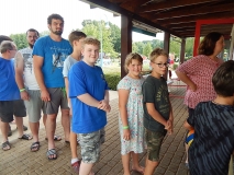 Anstellen die Zweite.