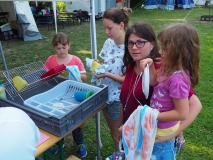 Küchendienst bei der Arbeit.