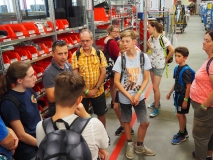 Die Führung beginnt.