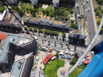 Das Stahlseil, das den Ballon hält.