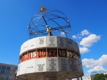 Die Weltuhr am Alexanderplatz.