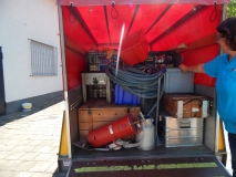 Auch der Küchenhänger muss ausgeräumt werden.