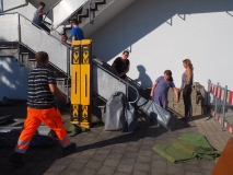 Es wird schwer geschleppt