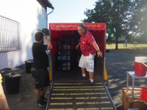 Joachim hat das Kommando und sagt das passt